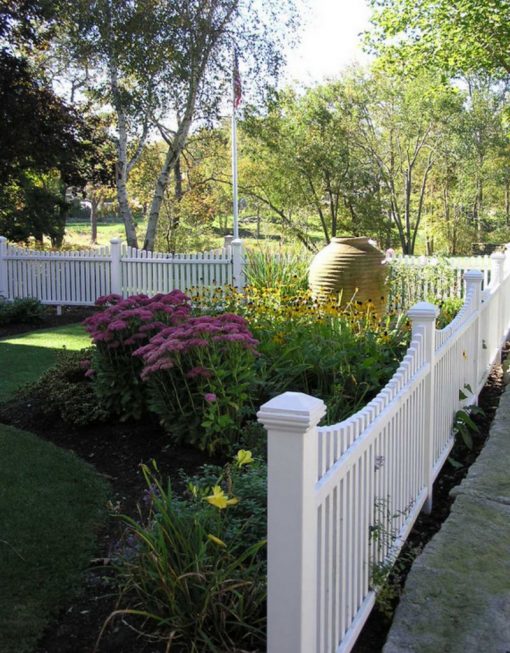 10 Fence Ideas and Designs for Your Front or Backyard | Doorways Magazine